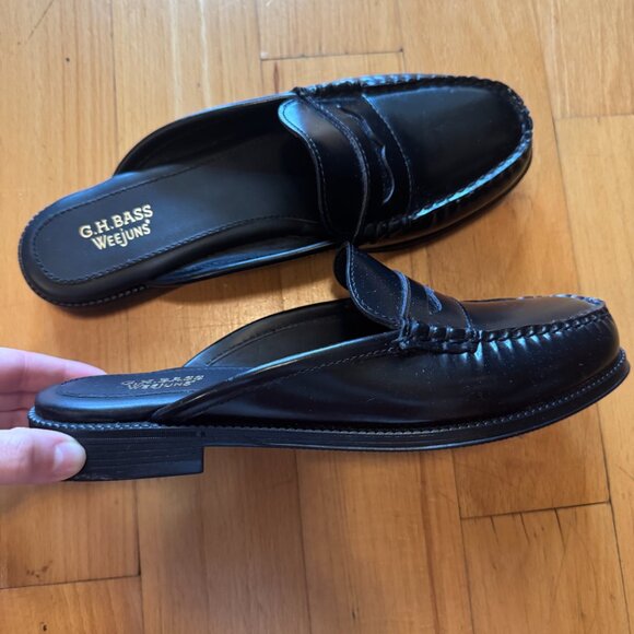 G.H. Bass & Co. Weejuns Black Leather Mules - Picture 8 of 10